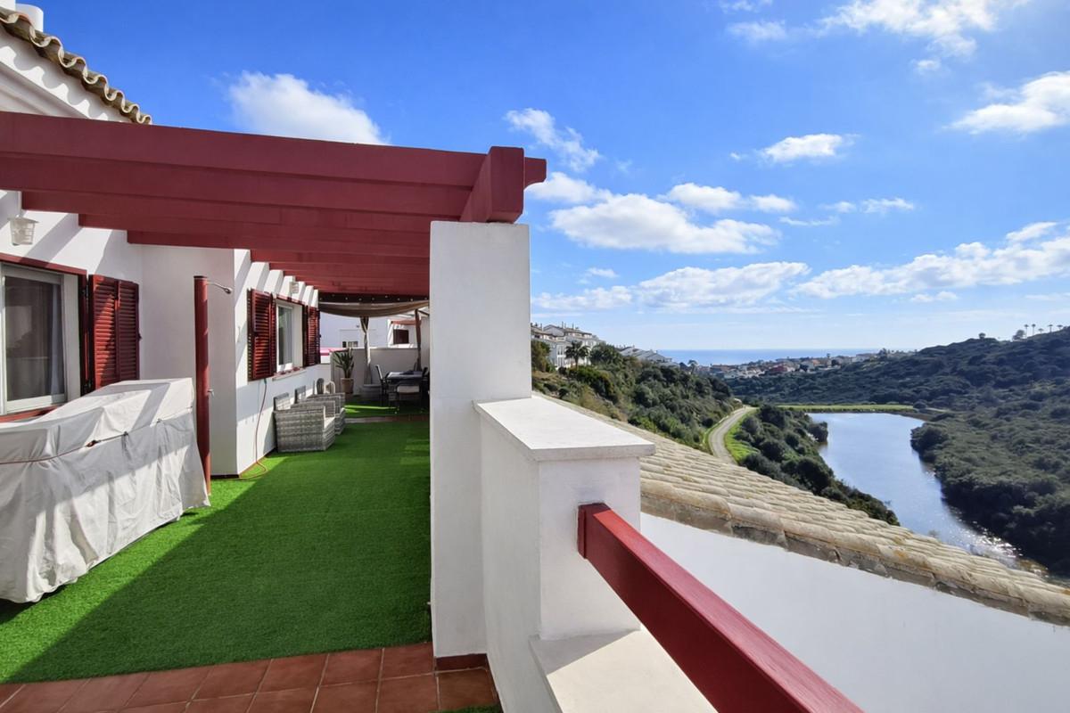 Apartment Penthouse in La Alcaidesa