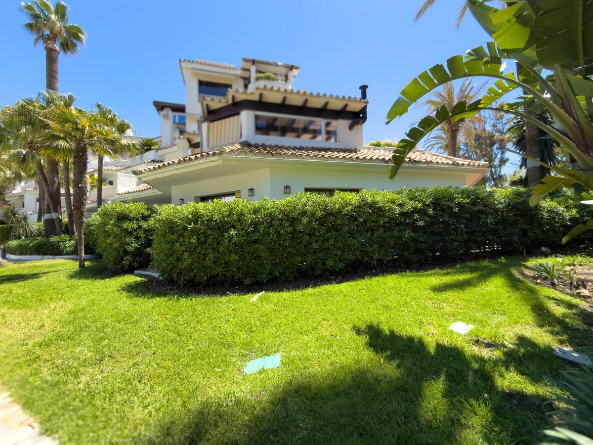 Apartment Ground Floor in Elviria