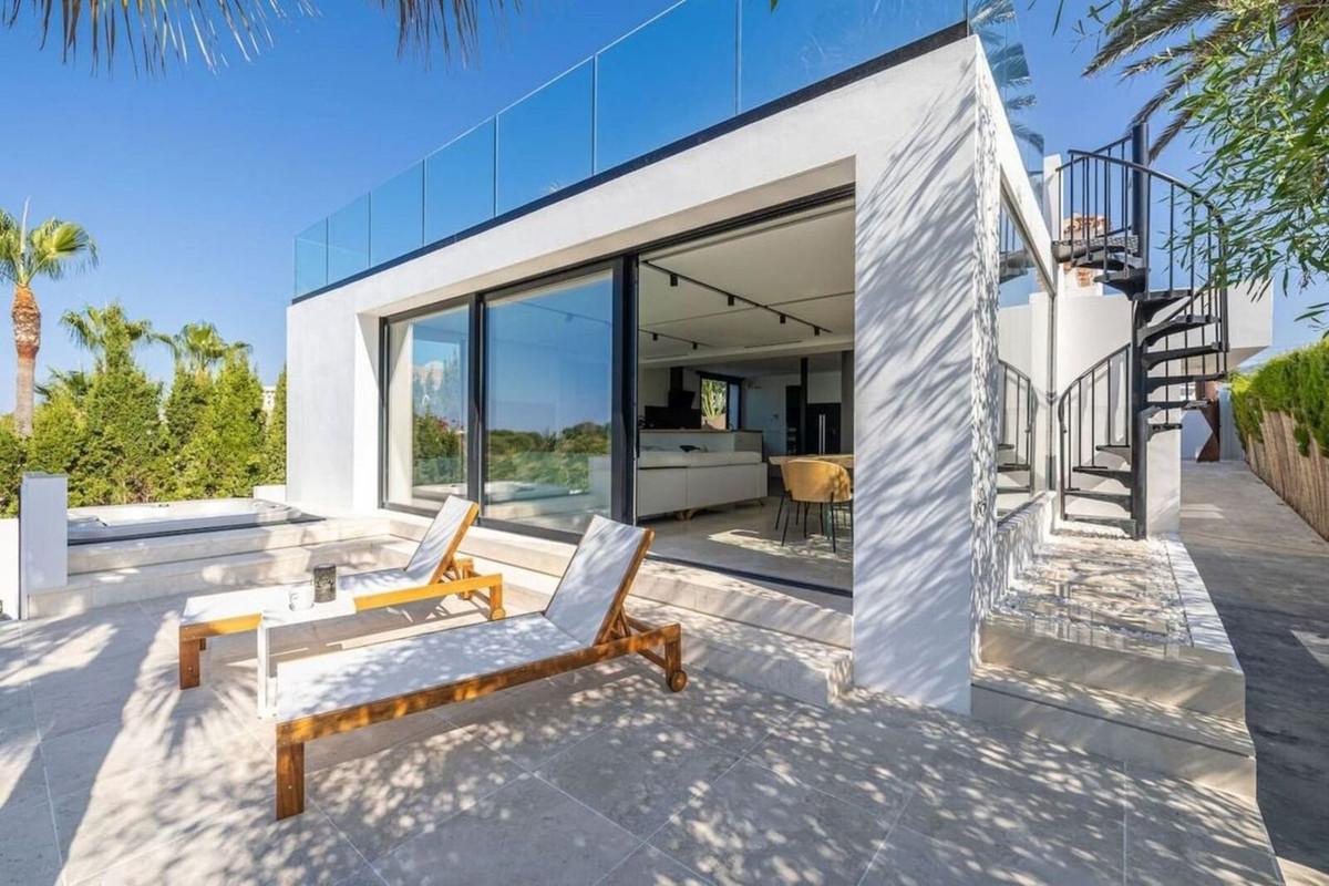 Villa Detached in El Faro