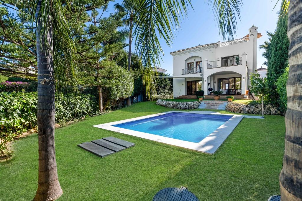 Villa Detached in Estepona