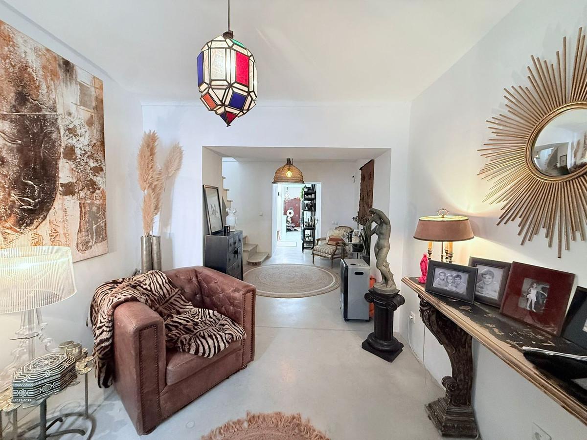 Townhouse Terraced in Co&iacute;n