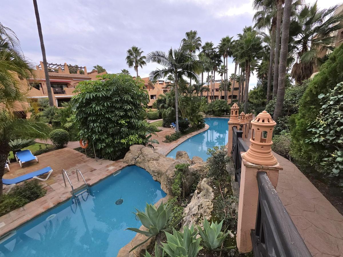 Apartment Penthouse Duplex in Estepona