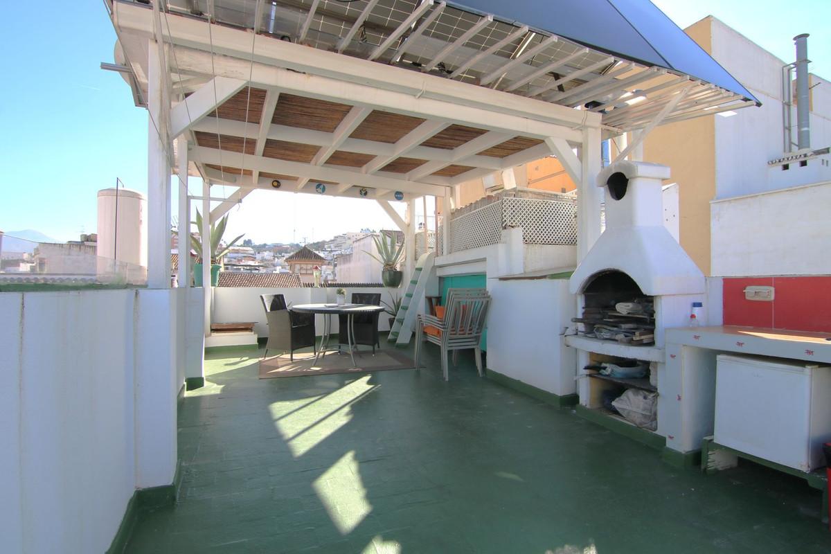 Townhouse Terraced in Co&iacute;n