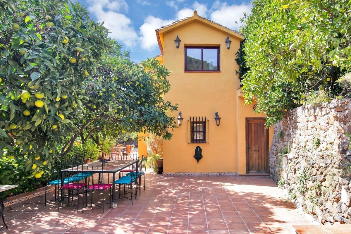 Villa Finca in Oj&eacute;n