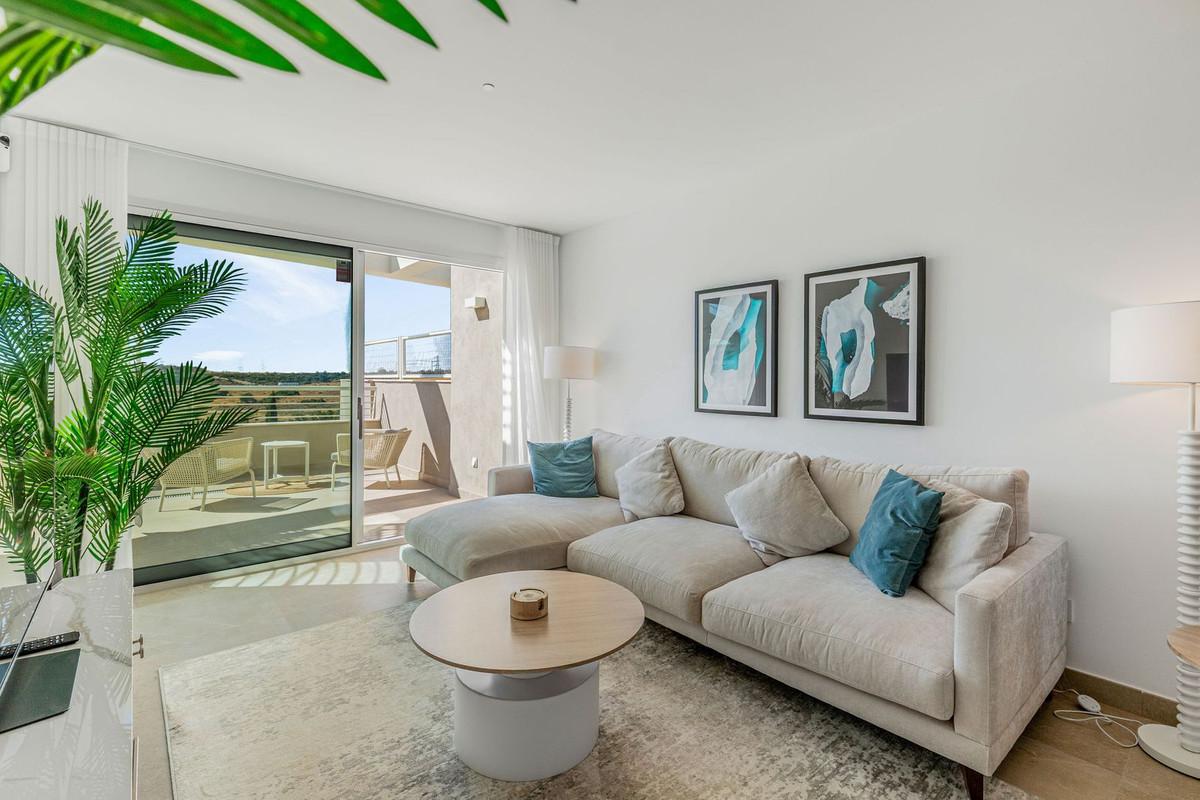 Apartment Penthouse in Estepona