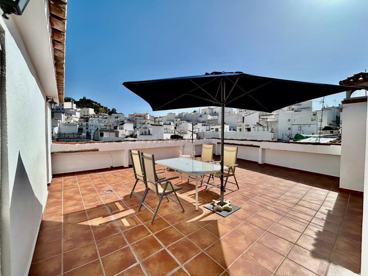 Apartment Penthouse in Ist&aacute;n