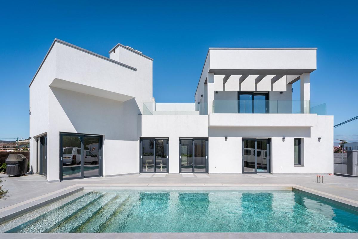 Villa Detached in Estepona