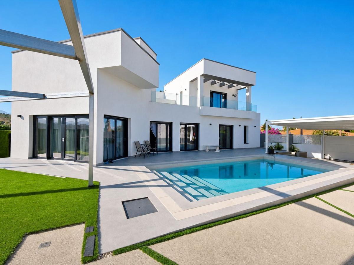 Villa Detached in Estepona