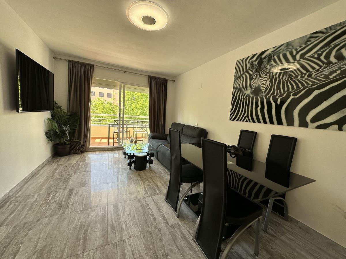Apartment Middle Floor in The Golden Mile