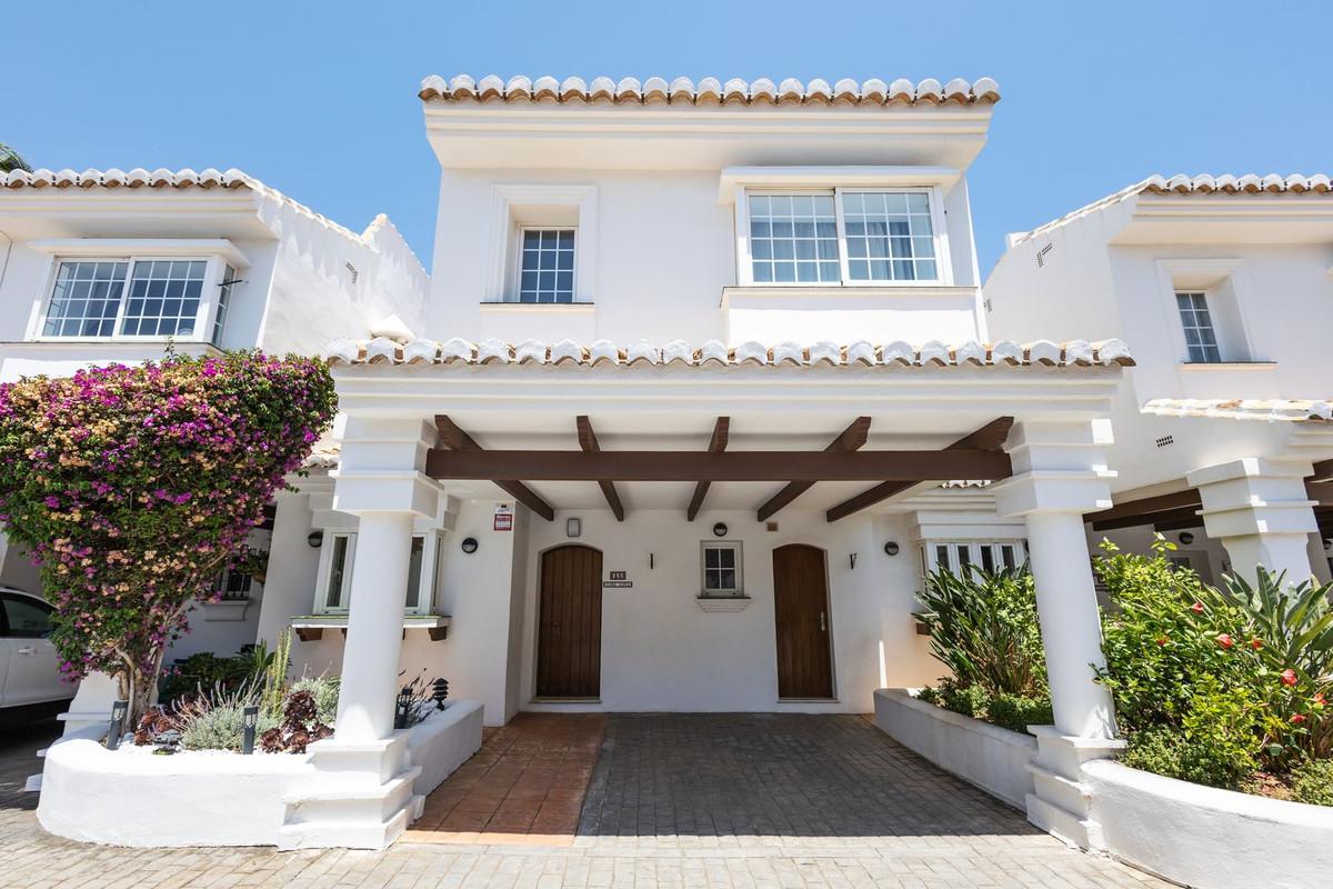 Townhouse Terraced in Riviera del Sol
