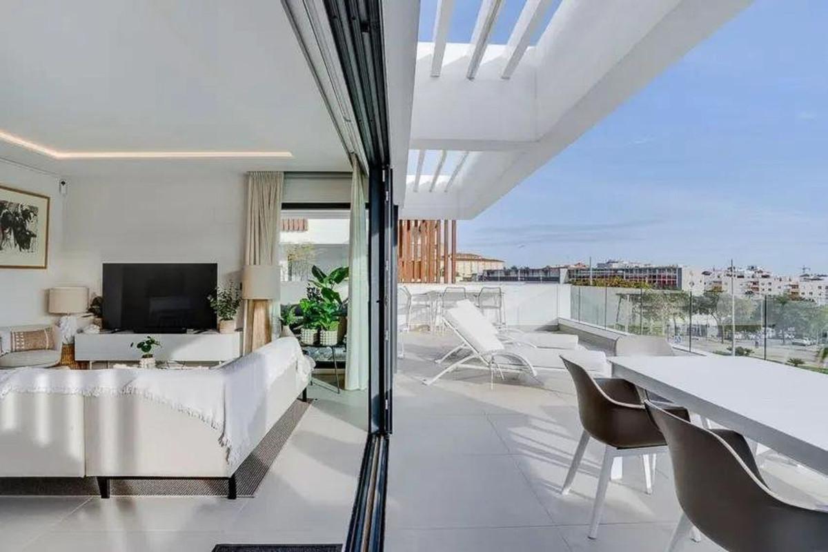 Apartment Middle Floor in Estepona