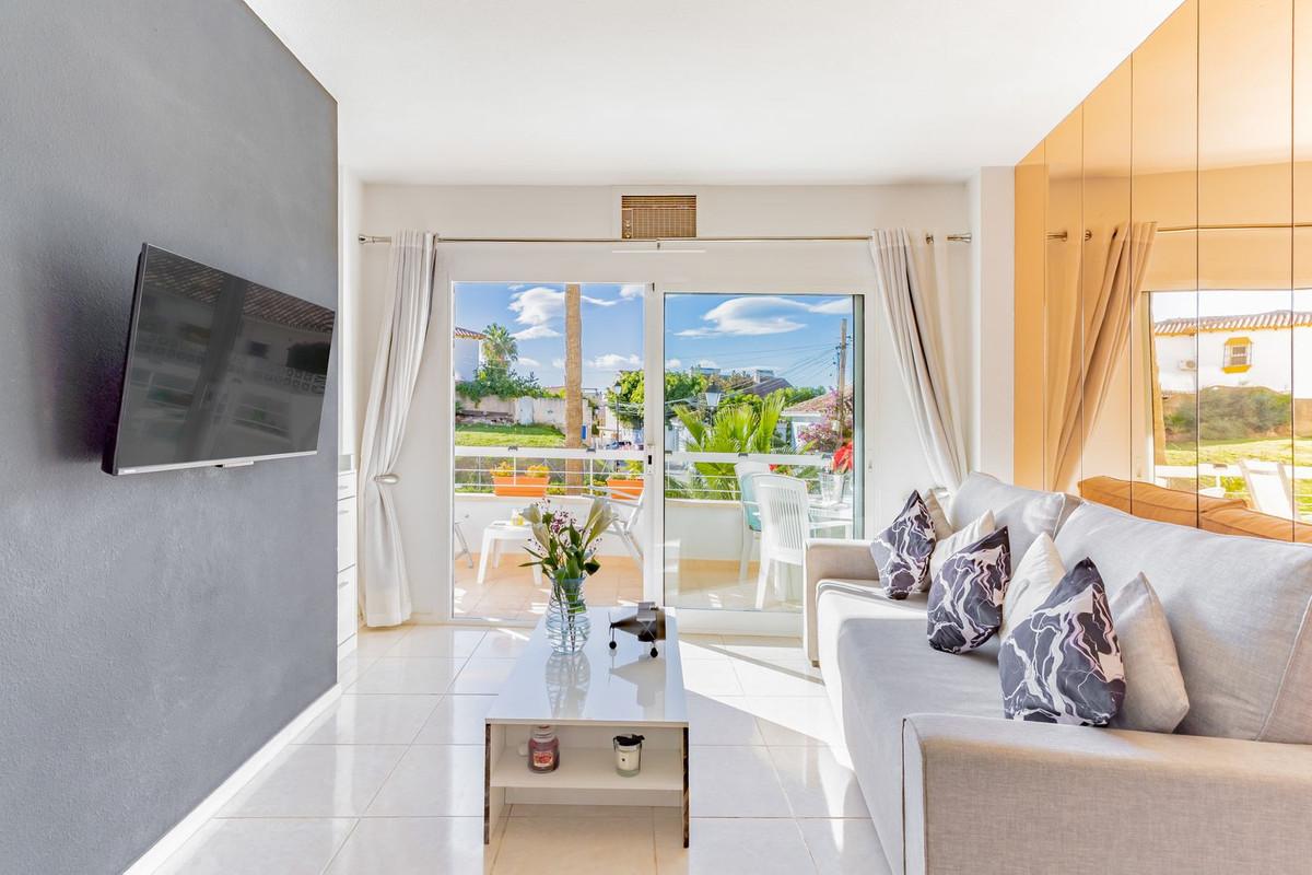 Apartment Middle Floor in Torreblanca