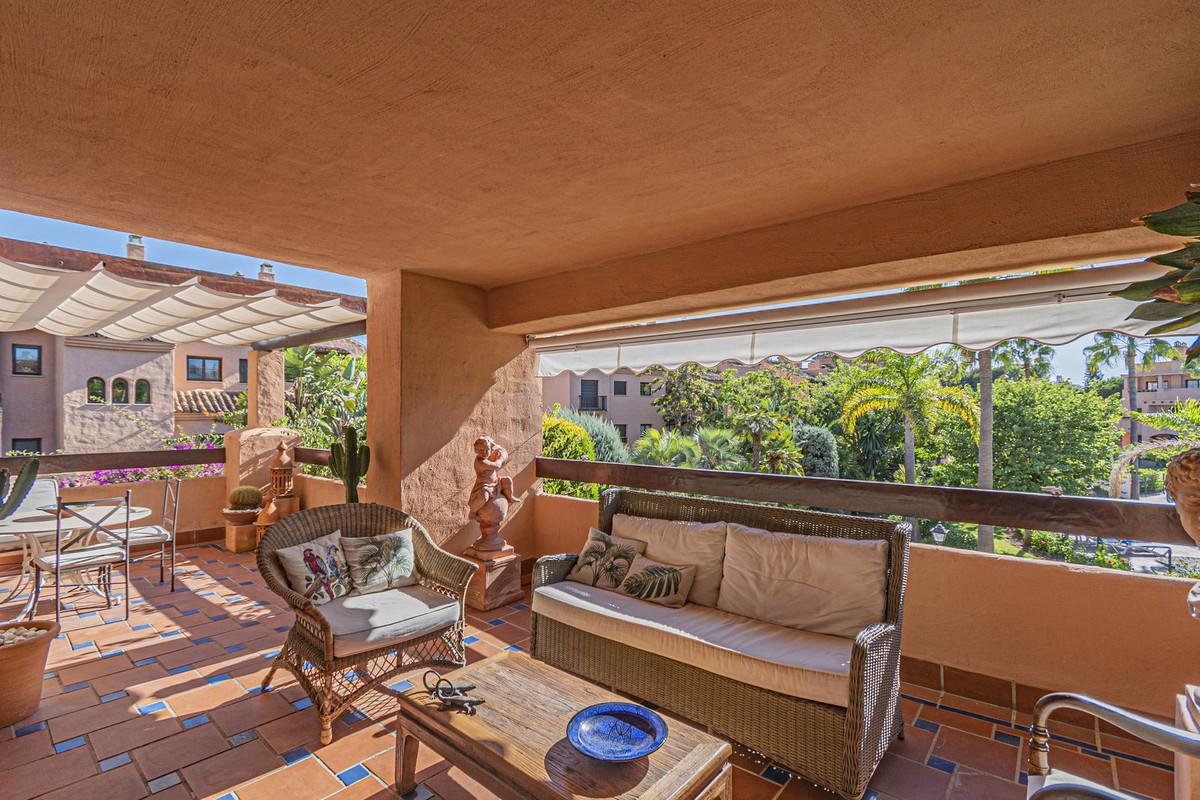 Apartment Middle Floor in Hacienda del Sol