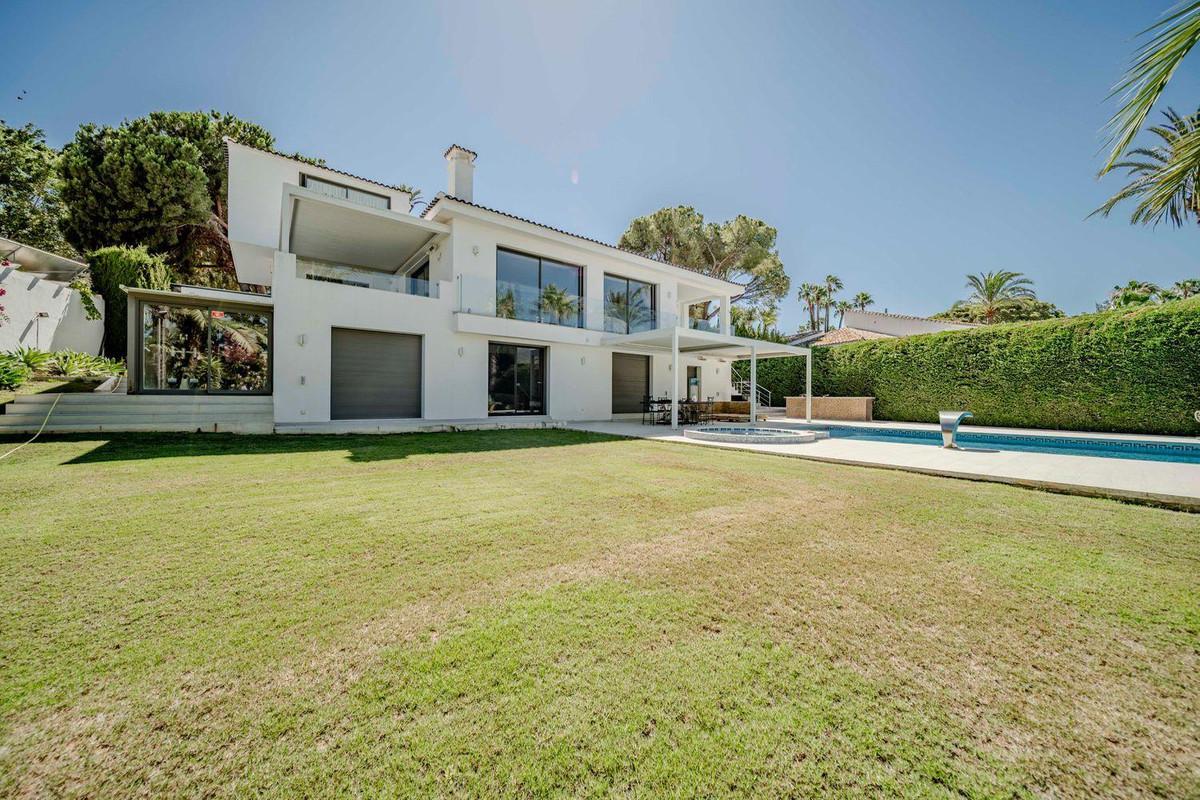Villa Detached in Marbella