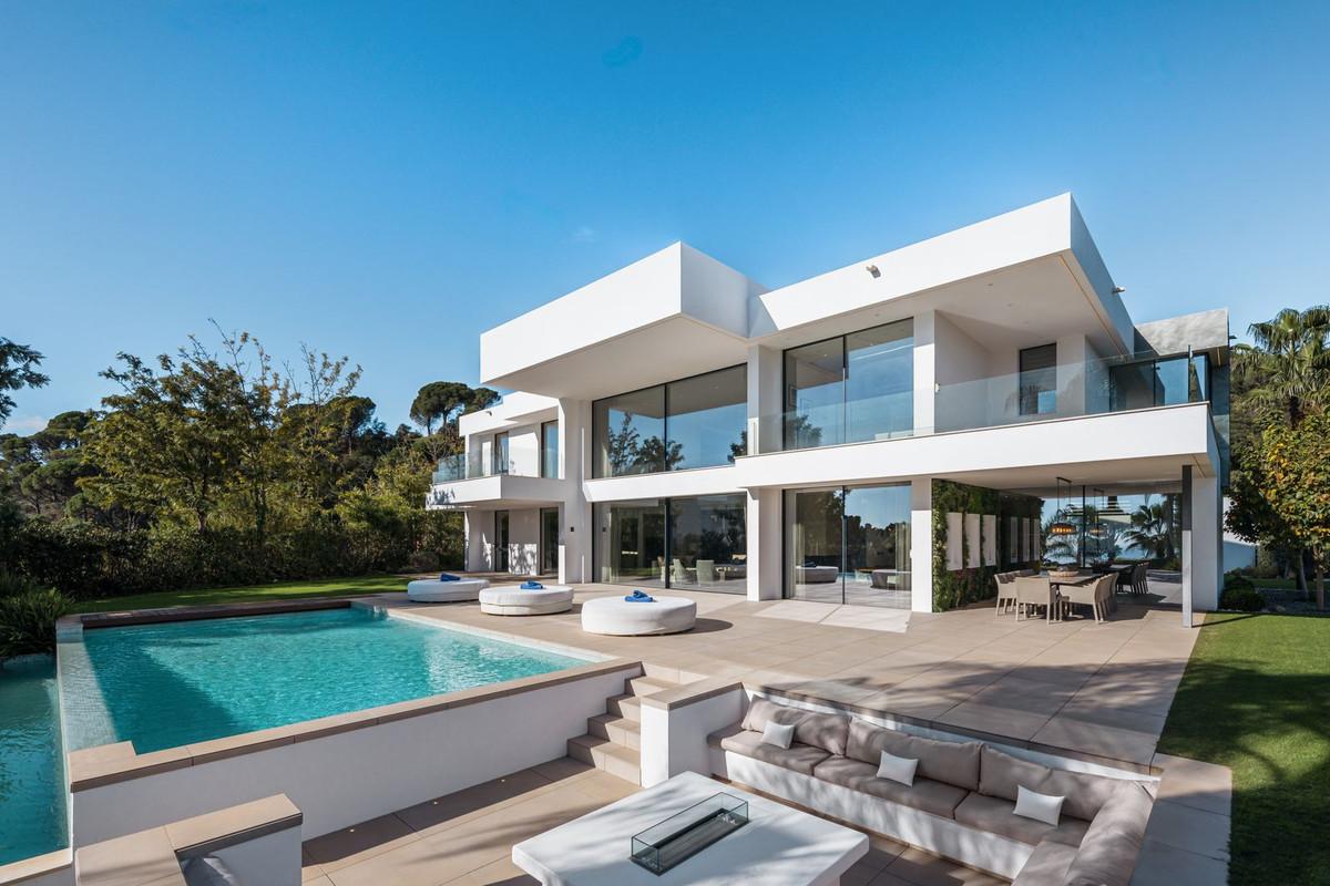 Villa Detached in El Madro&ntilde;al