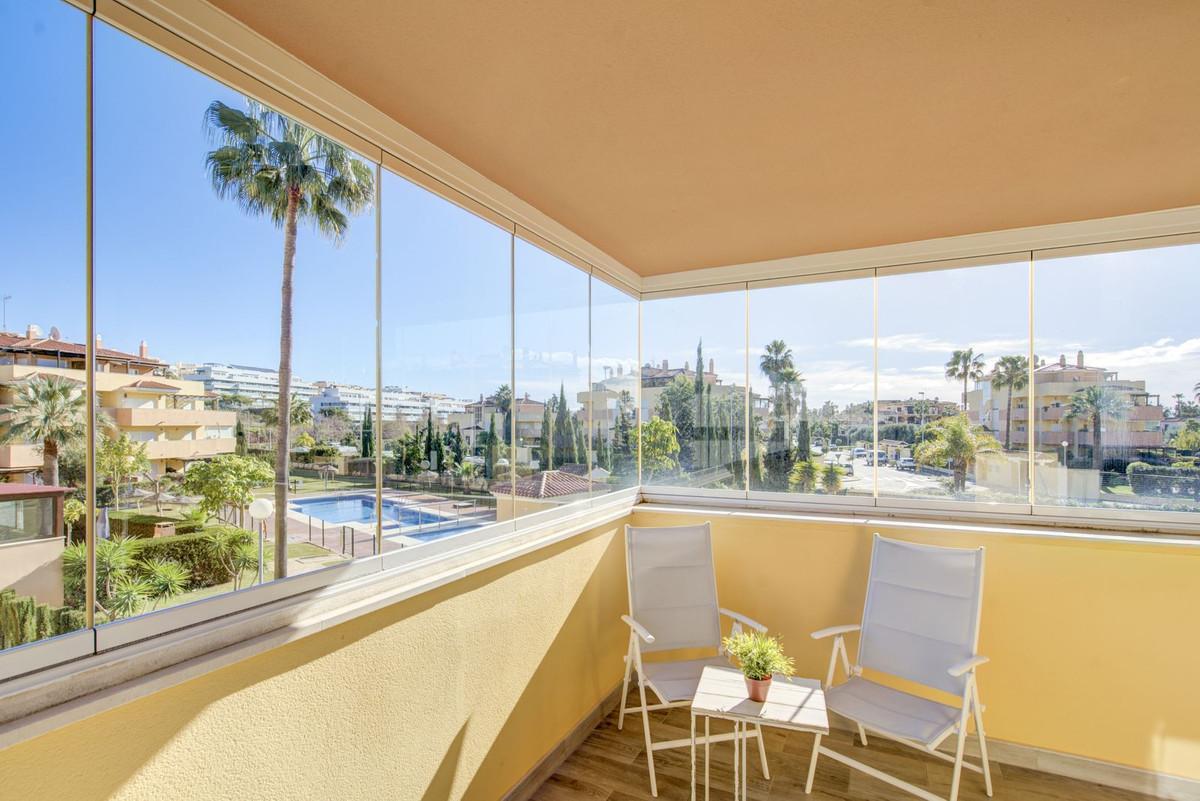 Apartment Middle Floor in La Cala de Mijas