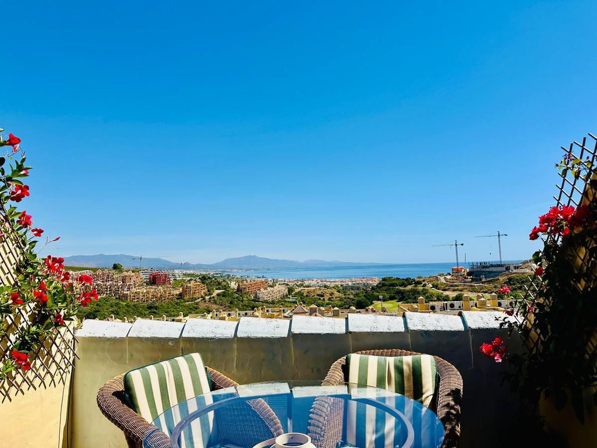 Apartment Penthouse in La Duquesa