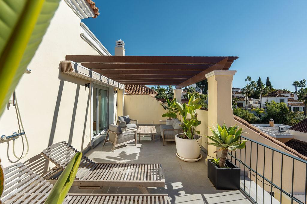 Townhouse Terraced in Nueva Andaluc&iacute;a