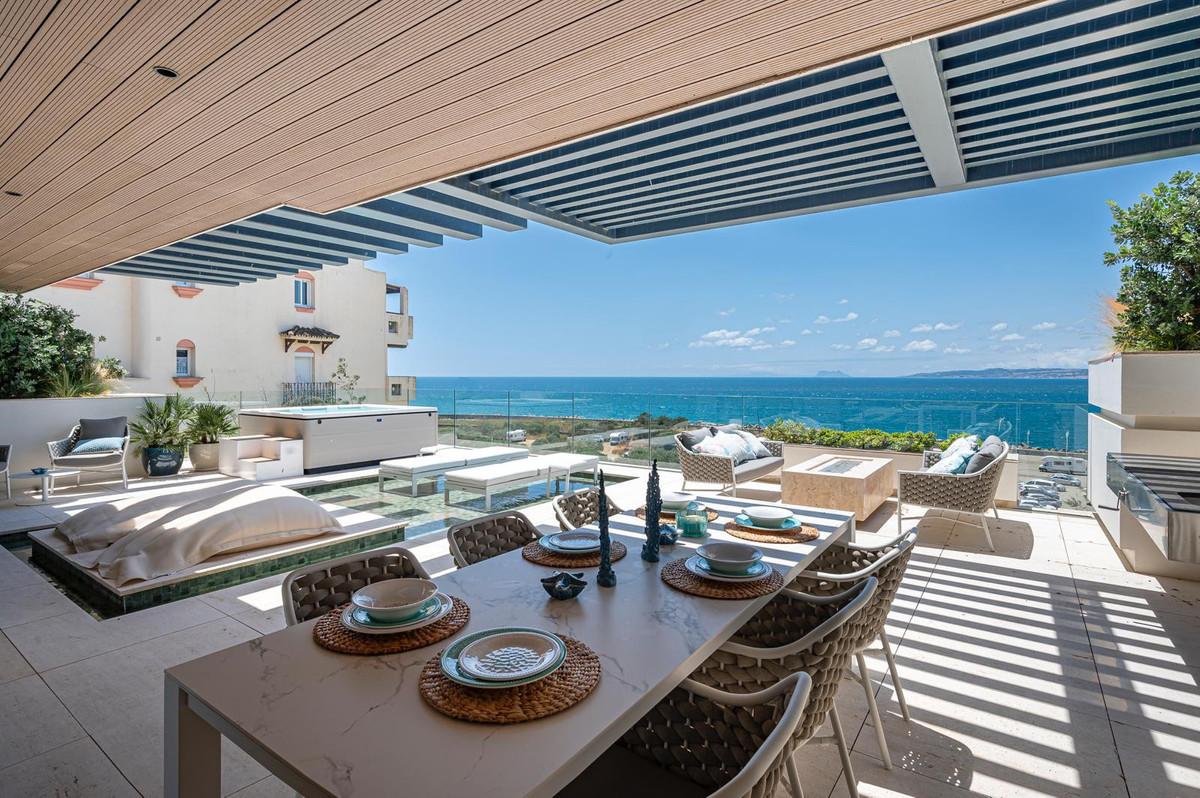 Apartment Middle Floor in Estepona