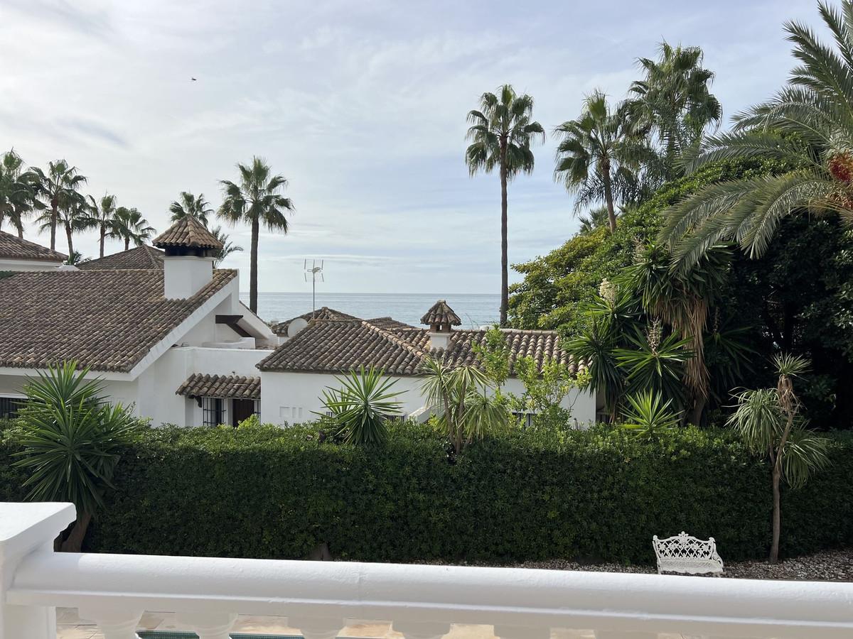 Villa Detached in Bah&iacute;a de Marbella