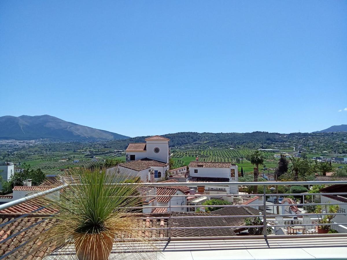 Villa Detached in Co&iacute;n