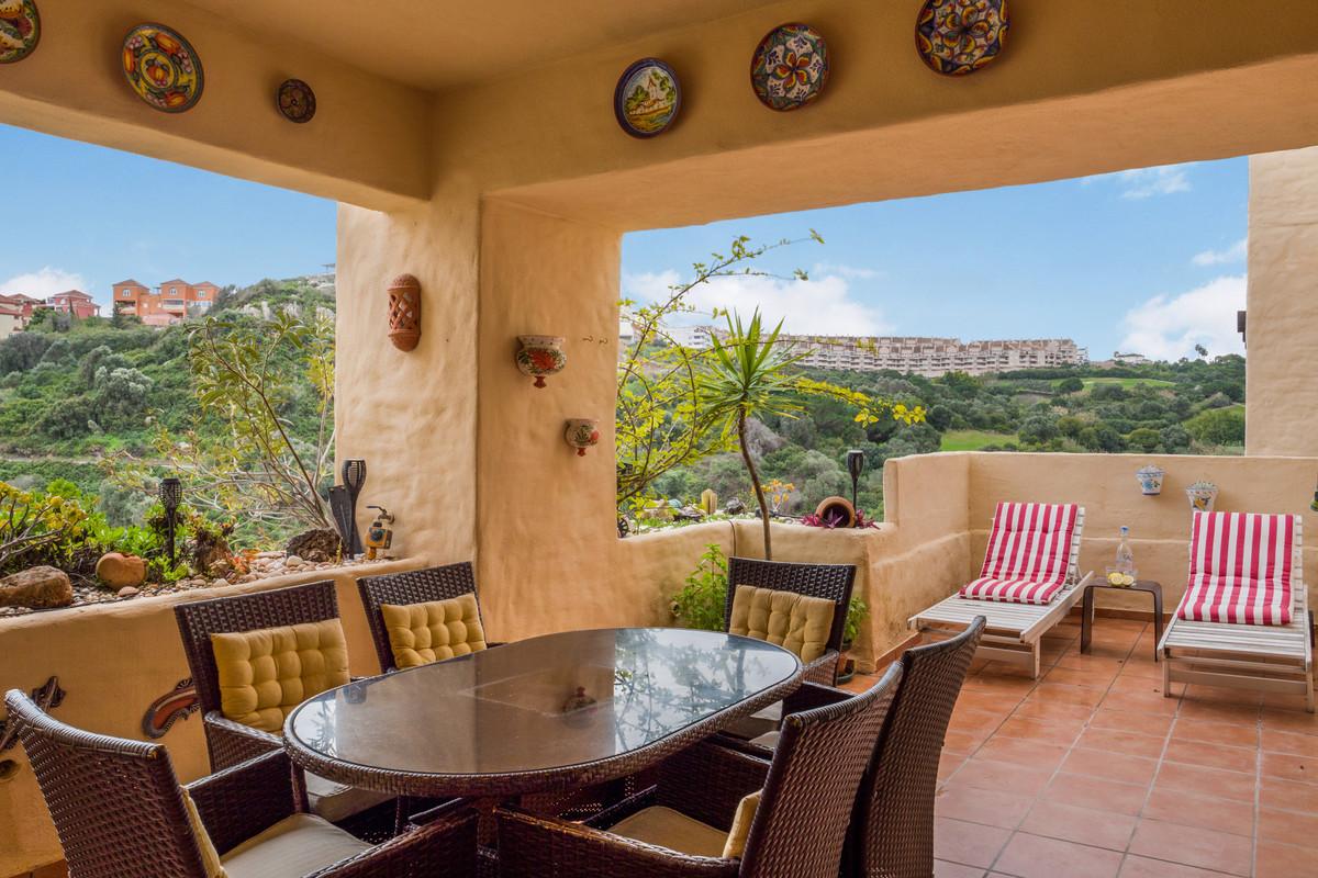 Apartment Middle Floor in La Duquesa