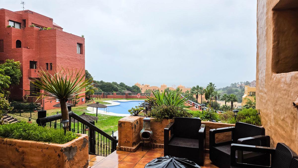 Apartment Ground Floor in La Duquesa