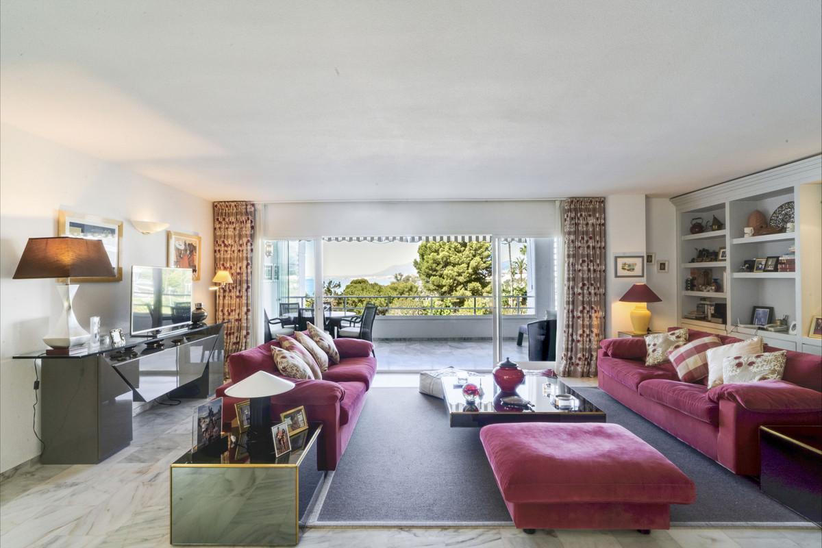 Apartment Middle Floor in Torre Real