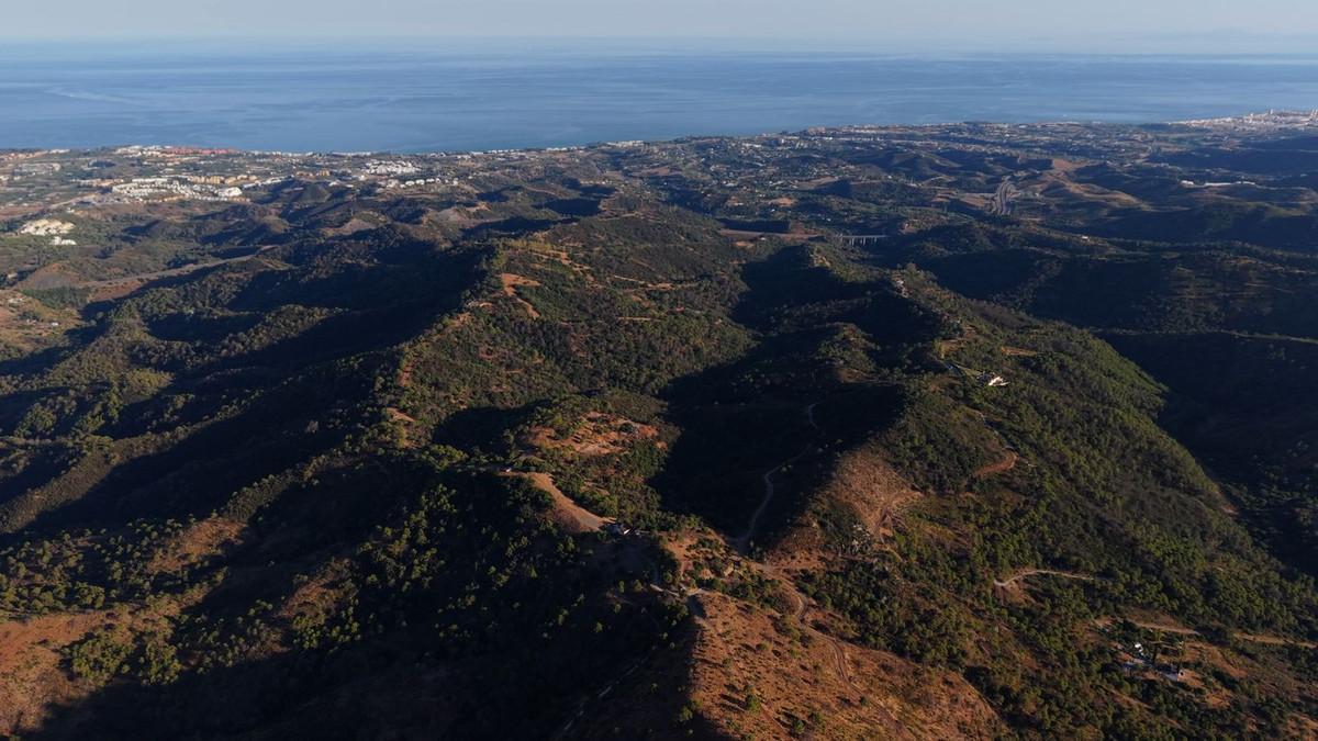 Plot Land in Estepona