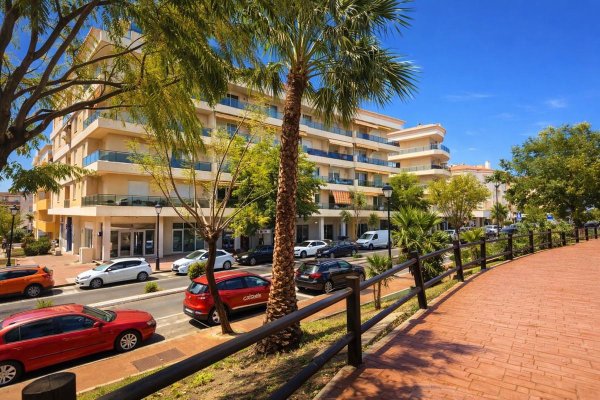 Apartment Middle Floor in San Luis de Sabinillas