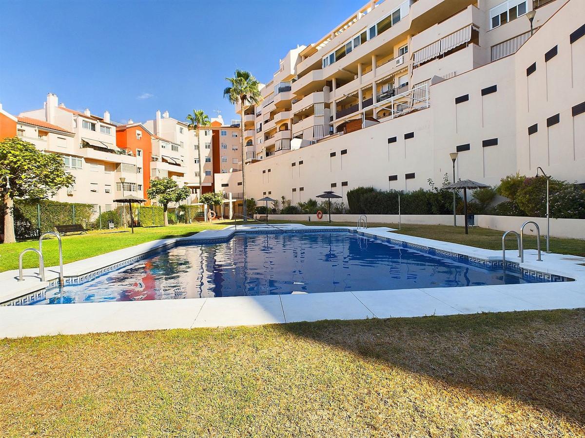 Apartment Penthouse in Estepona