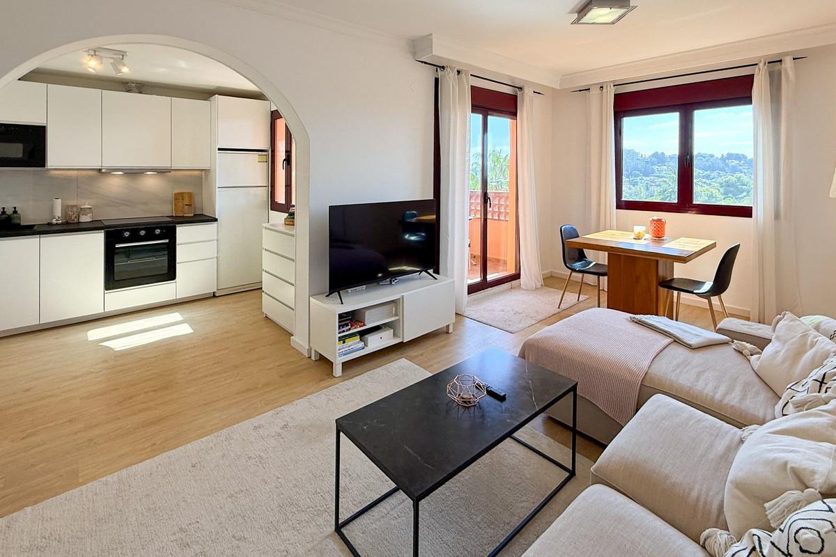 Apartment Penthouse in El Paraiso