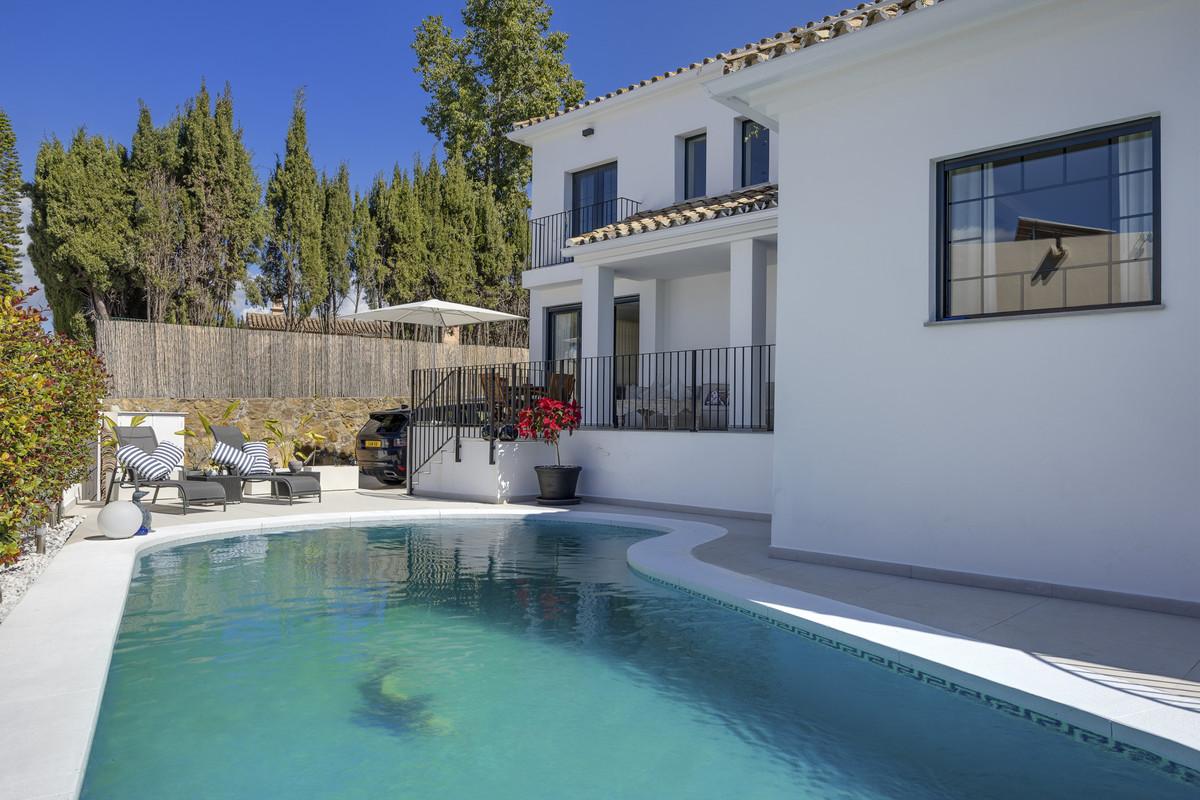 Villa Detached in Guadalmina Alta