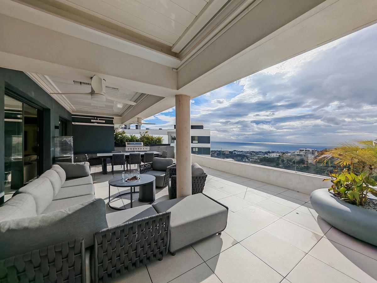 Apartment Penthouse in Marbella