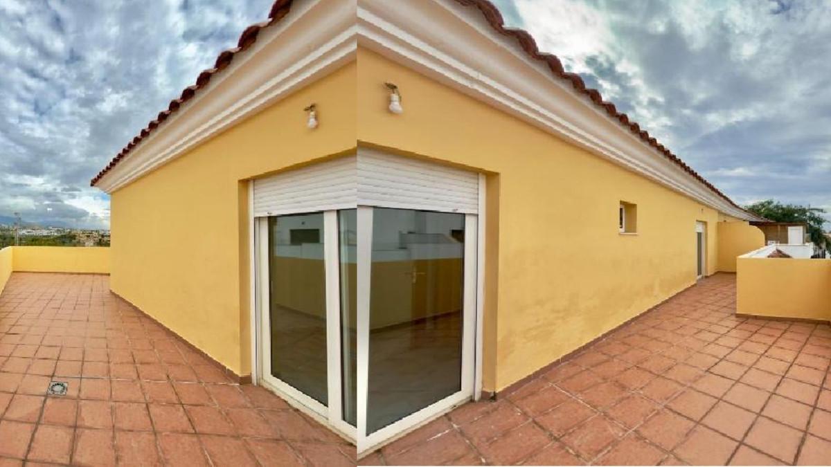 Apartment Penthouse in Cancelada