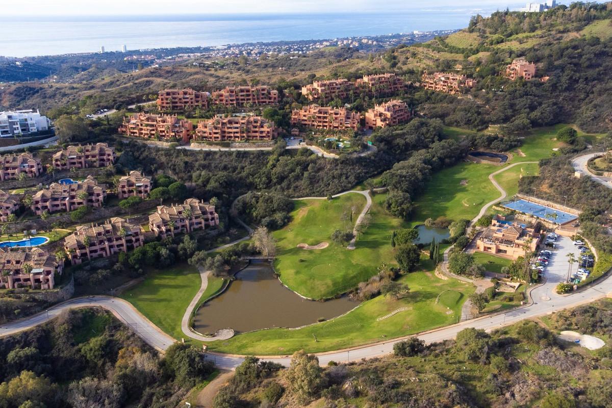 Apartment Penthouse in La Mairena