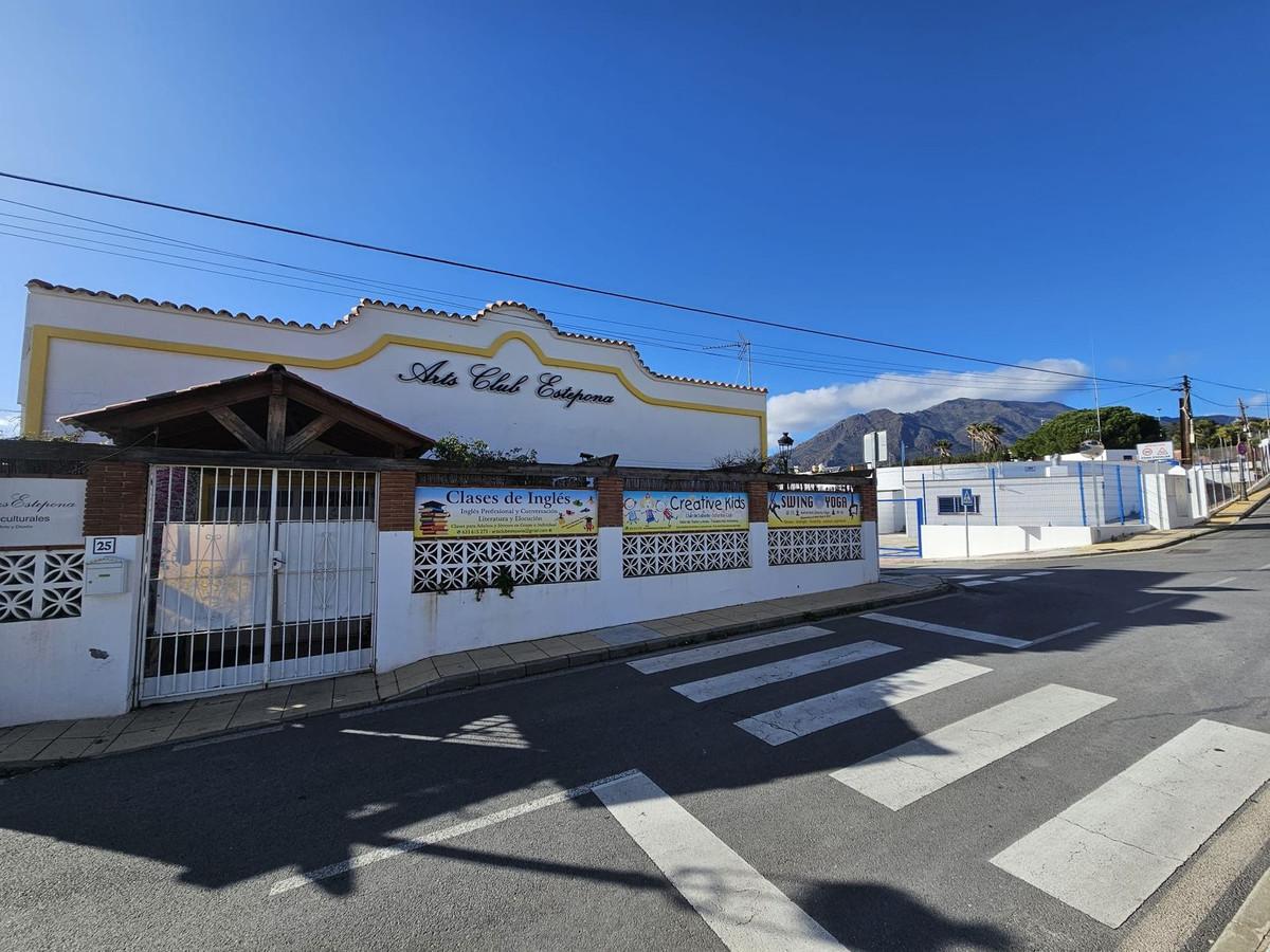 Commercial Business in Estepona