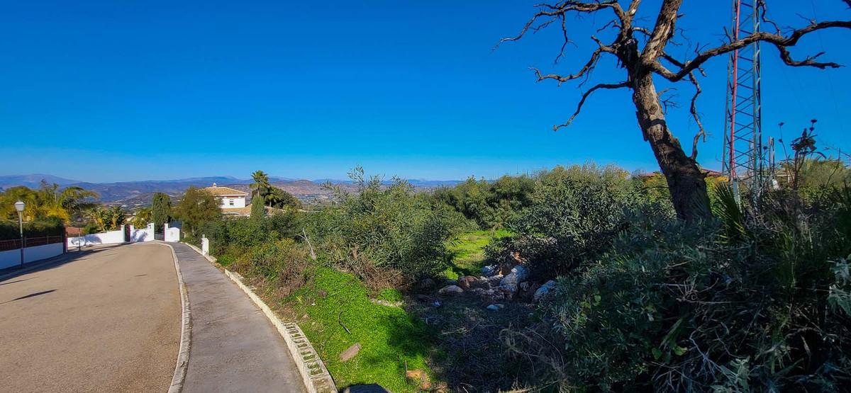 Plot Land in Alhaur&iacute;n el Grande