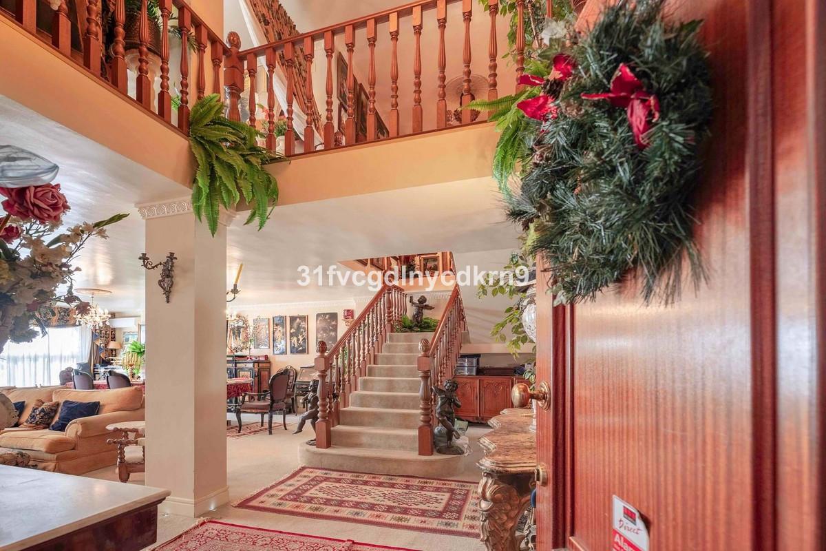 Apartment Duplex in Estepona