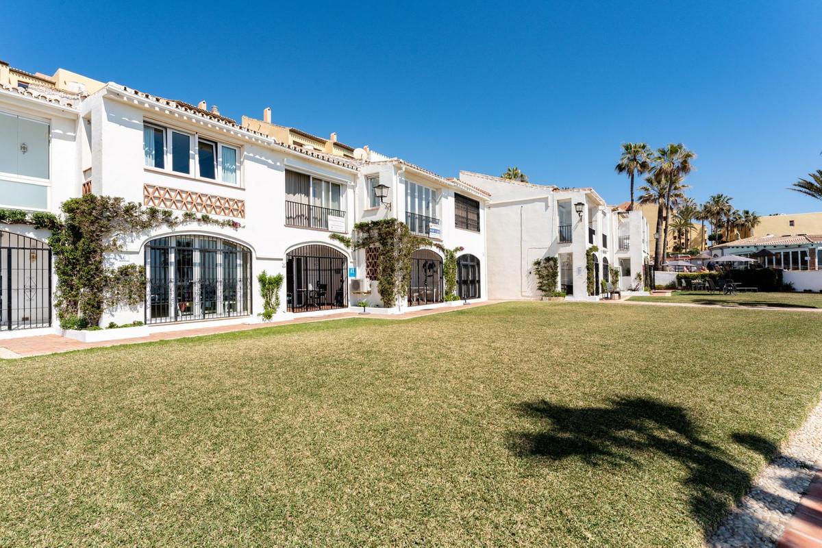 Townhouse Terraced in Calahonda
