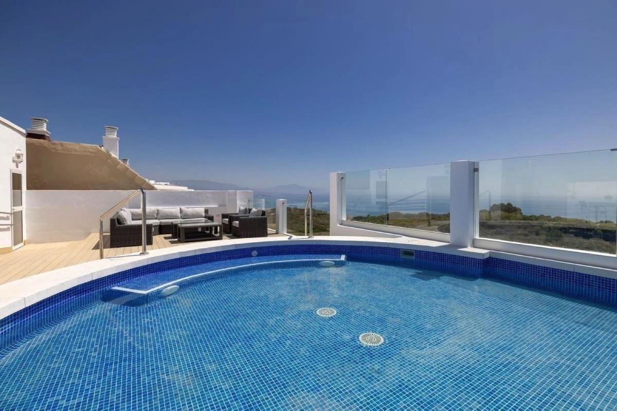 Apartment Ground Floor in La Duquesa