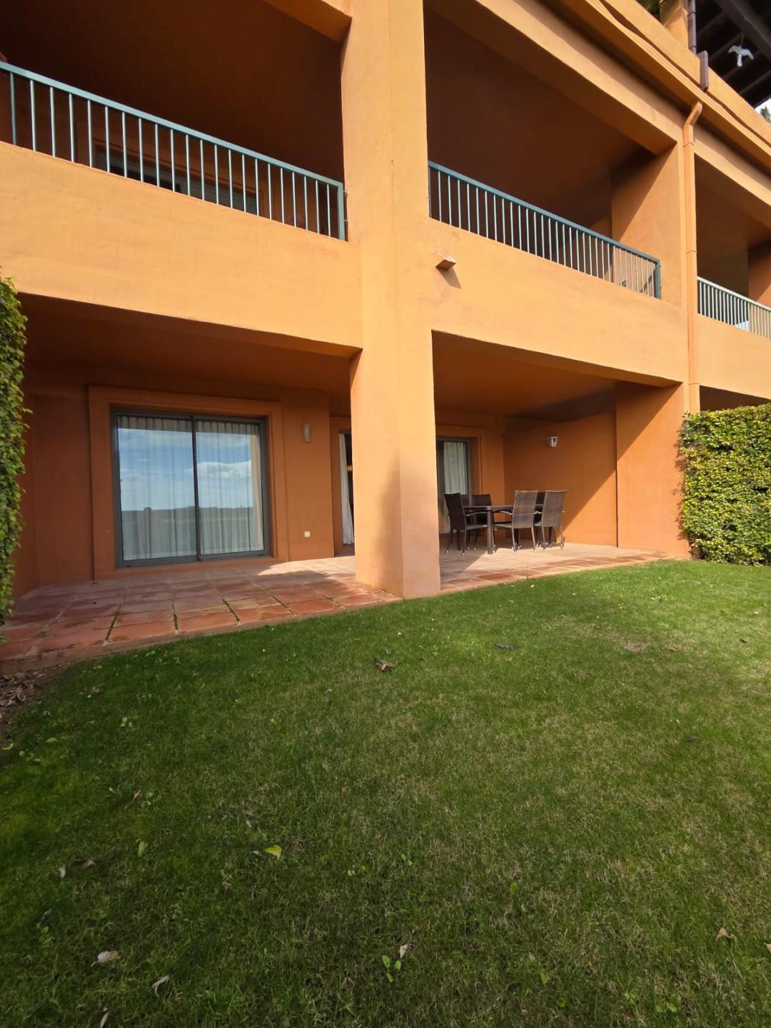 Apartment Ground Floor in Estepona
