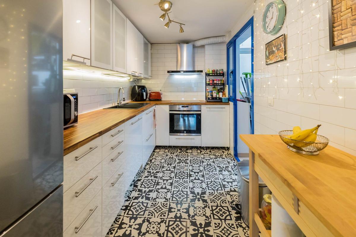 Apartment Middle Floor in Las Lagunas