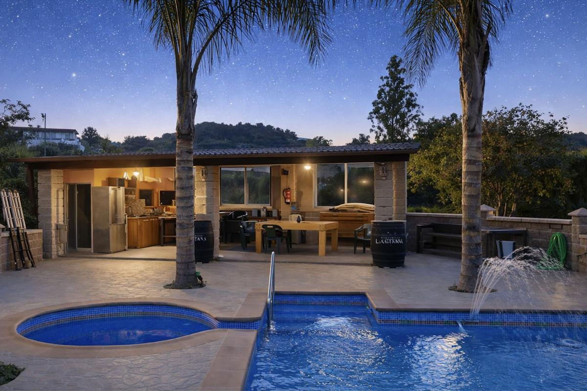 Villa Finca in Co&iacute;n