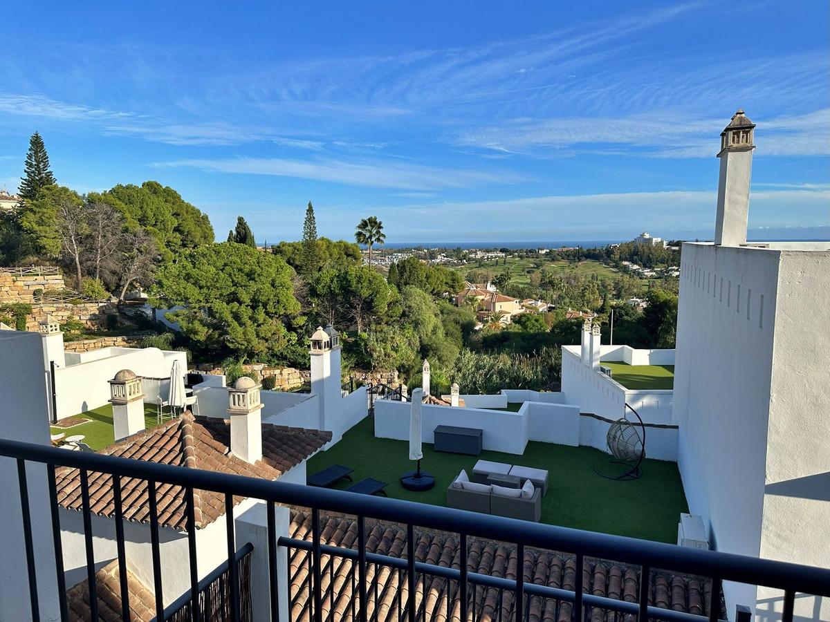 Apartment Middle Floor in El Paraiso