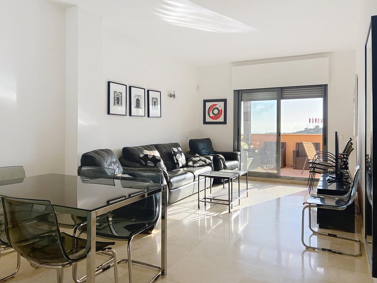 Apartment Penthouse in Manilva