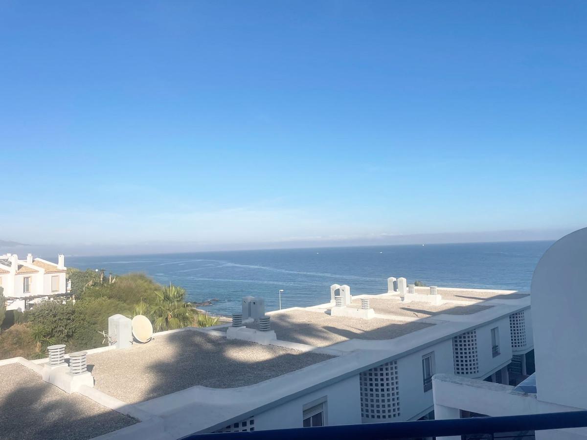 Villa Semi Detached in El Faro