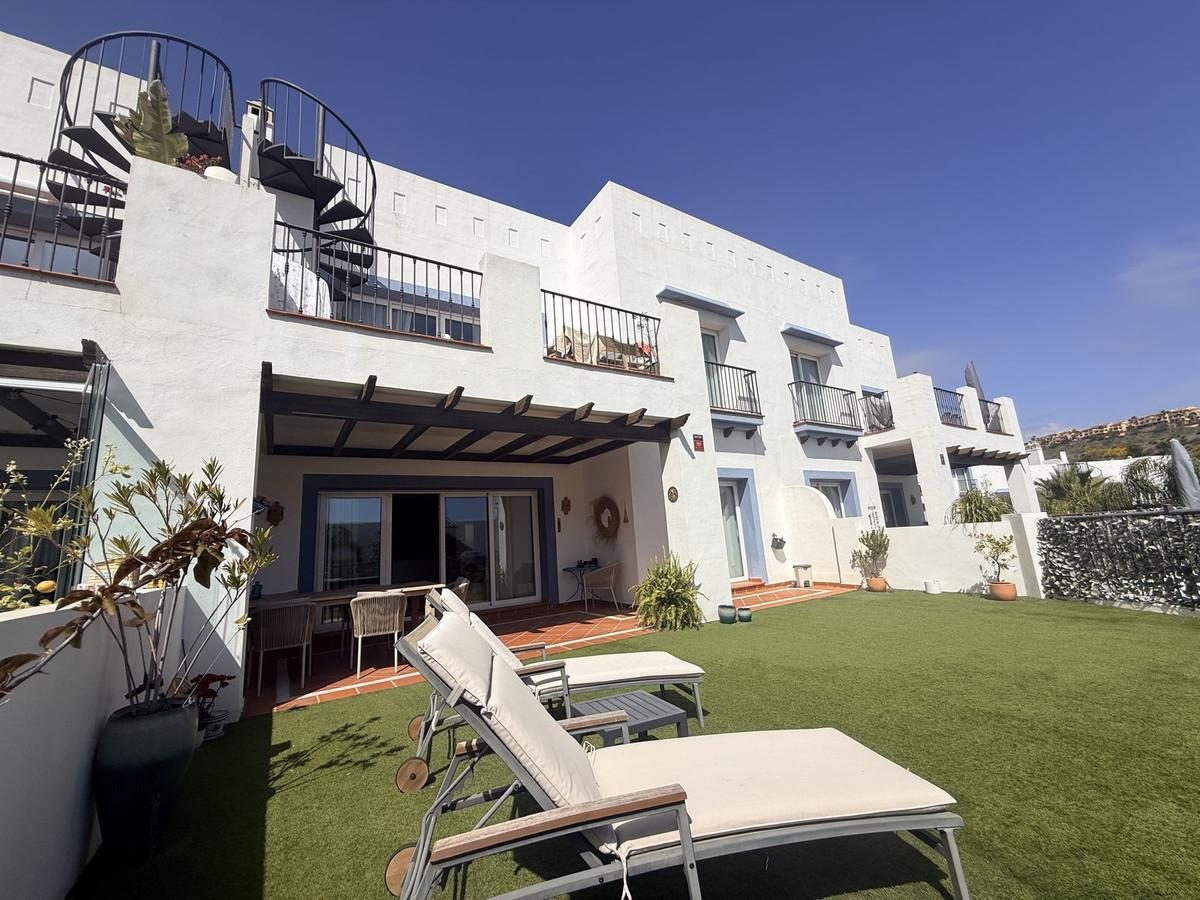 Apartment Ground Floor in Benahav&iacute;s