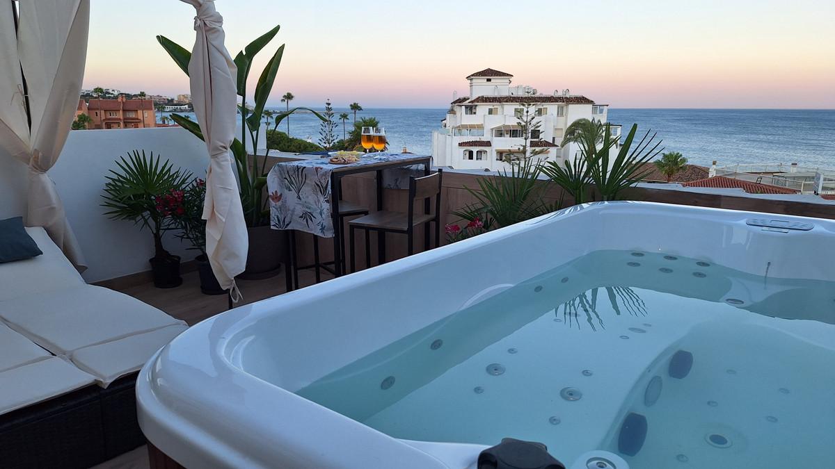Apartment Penthouse Duplex in Estepona
