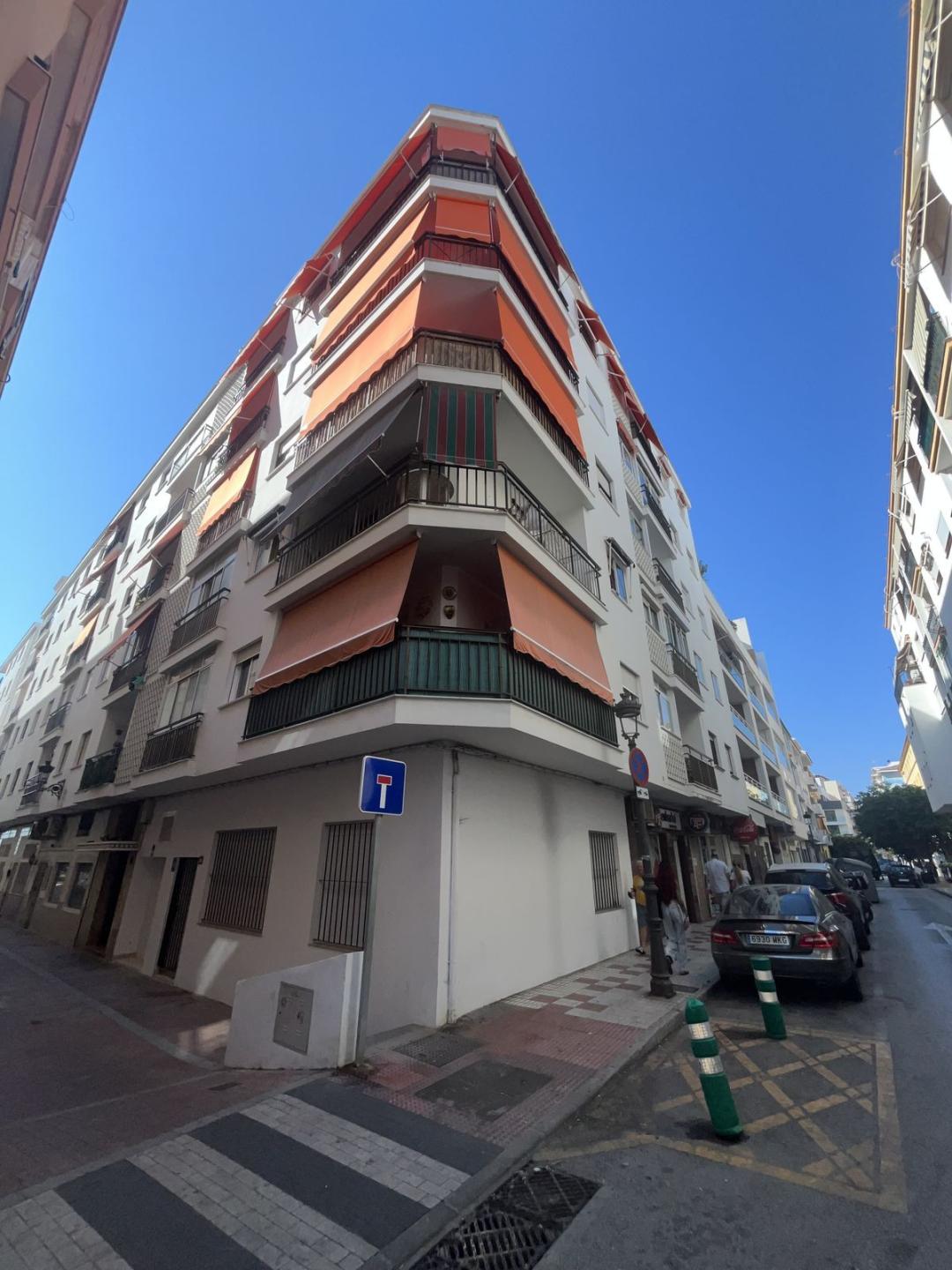 Apartment Middle Floor in Estepona